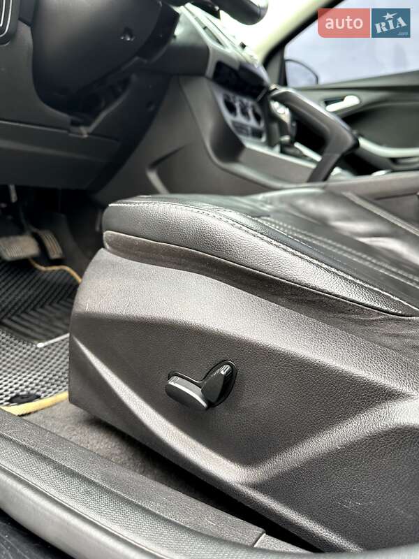 Хэтчбек Ford Focus 2013 в Киеве