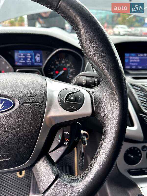 Хэтчбек Ford Focus 2013 в Киеве