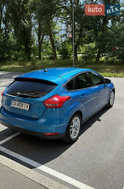 Хэтчбек Ford Focus 2015 в 