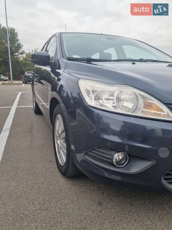 Универсал Ford Focus 2009 в Киеве