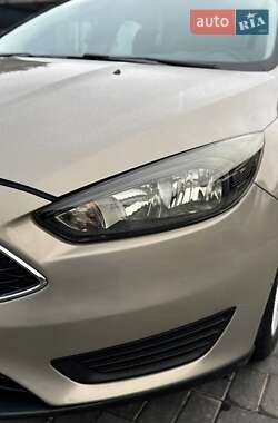 Седан Ford Focus 2014 в  фото 14 Седан Ford Focus 2014 в