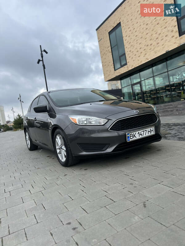 Седан Ford Focus 2018 в 