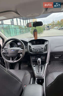 Седан Ford Focus 2018 в 
