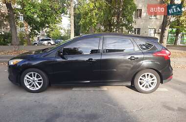 Хетчбек Ford Focus 2015 в 