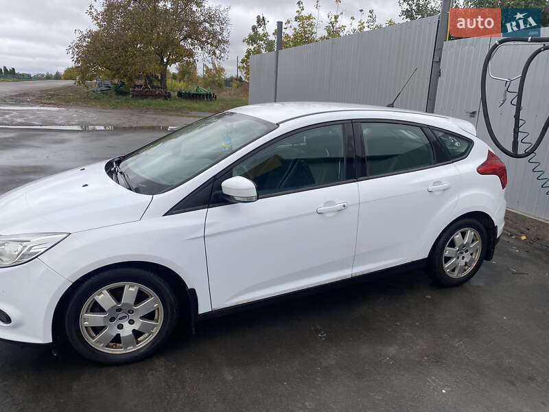 Хэтчбек Ford Focus 2014 в Теплике