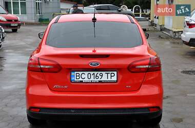 Седан Ford Focus 2014 в 