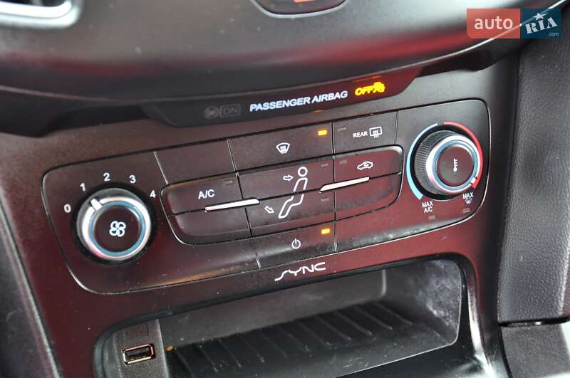 Седан Ford Focus 2014 в Львове фото 33 Седан Ford Focus 2014 в Львове