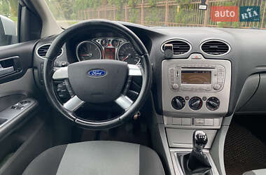 Универсал Ford Focus 2010 в 