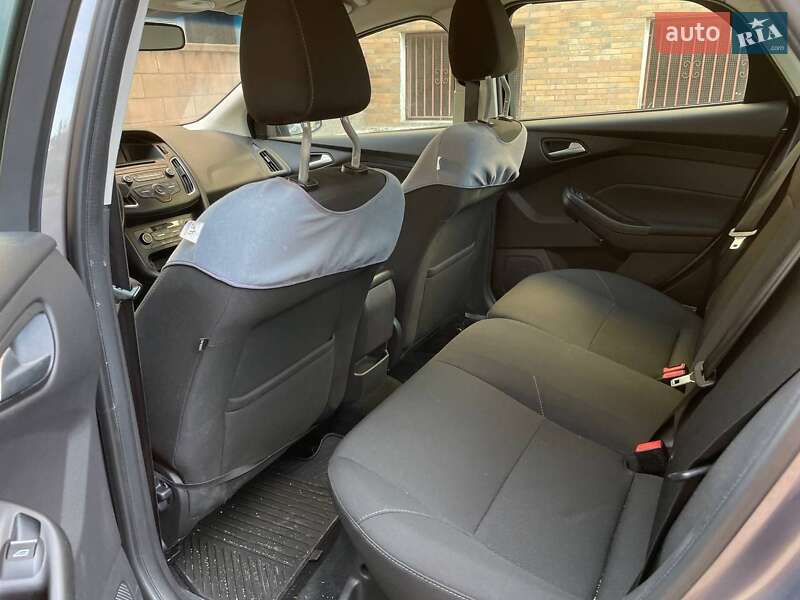 Седан Ford Focus 2015 в Києві