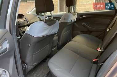 Седан Ford Focus 2015 в 