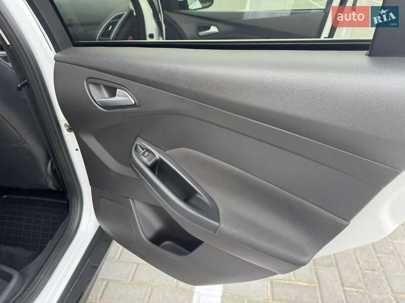 Седан Ford Focus 2014 в Смолином