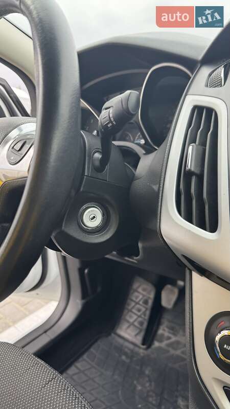 Седан Ford Focus 2014 в Смолином