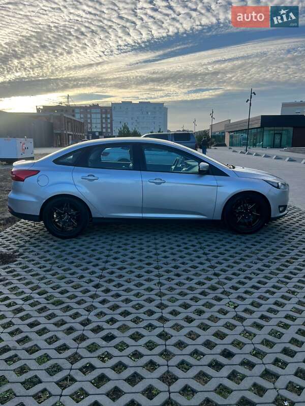 Седан Ford Focus 2016 в Хмельницькому