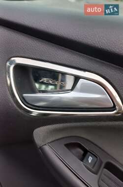 Седан Ford Focus 2014 в 