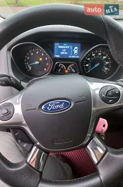 Седан Ford Focus 2014 в 