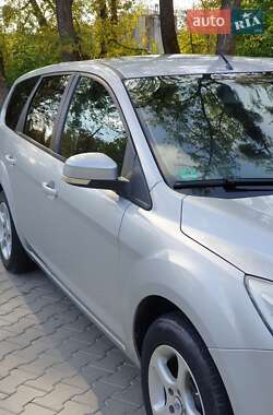 Универсал Ford Focus 2010 в 
