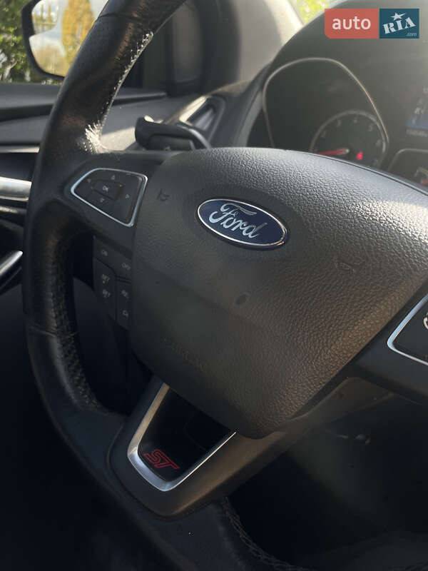 Хетчбек Ford Focus 2016 в Києві