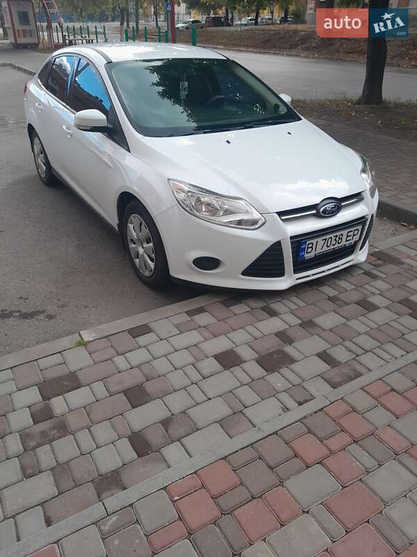 Седан Ford Focus 2014 в 