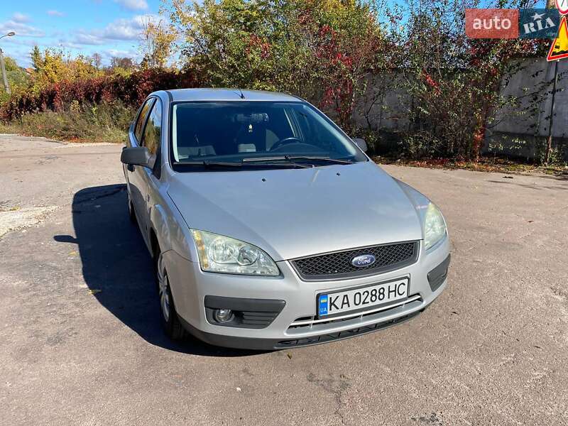 Хэтчбек Ford Focus 2005 в Житомире