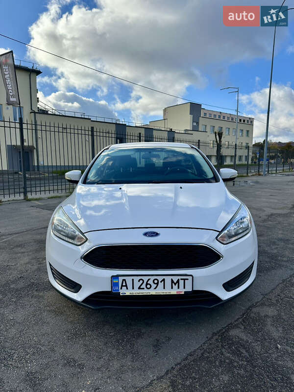 Седан Ford Focus 2017 в Киеве