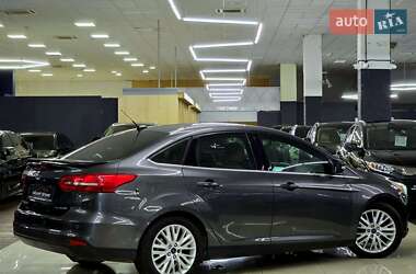 Седан Ford Focus 2018 в 