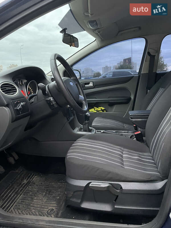 Седан Ford Focus 2008 в Киеве