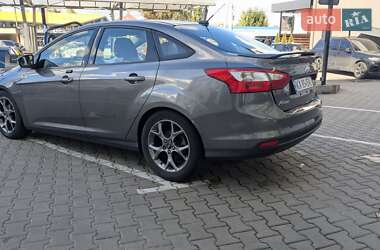 Седан Ford Focus 2013 в 