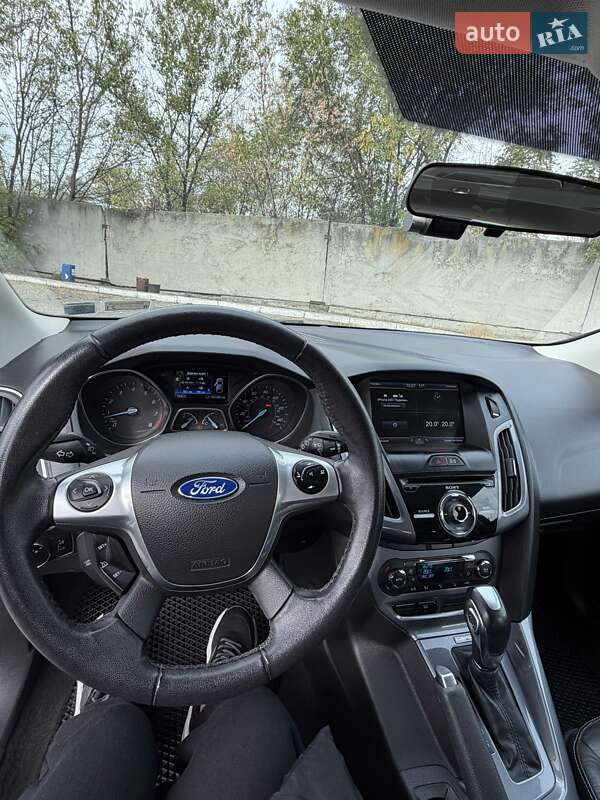 Хэтчбек Ford Focus 2014 в Днепре