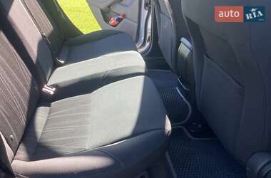Хэтчбек Ford Focus 2015 в 