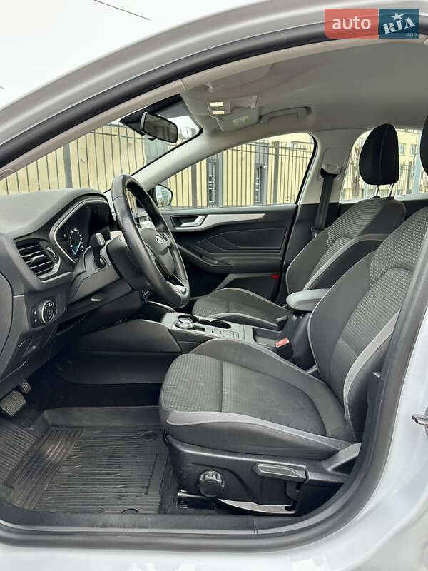 Хетчбек Ford Focus 2020 в Києві фото 17 Хетчбек Ford Focus 2020 в Києві