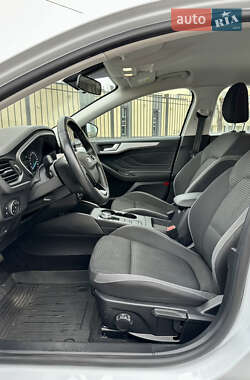 Хетчбек Ford Focus 2020 в 