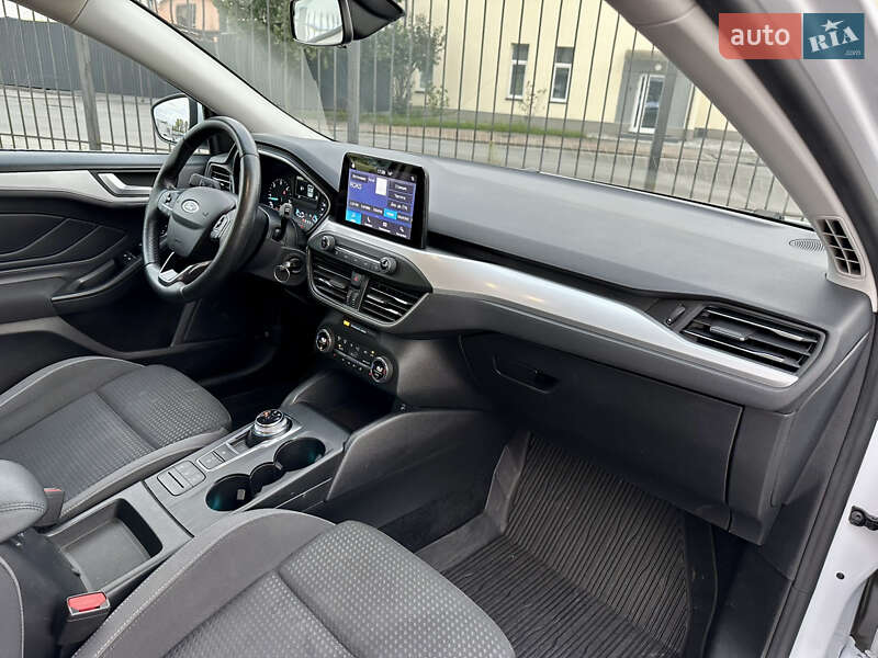 Хетчбек Ford Focus 2020 в Києві фото 27 Хетчбек Ford Focus 2020 в Києві
