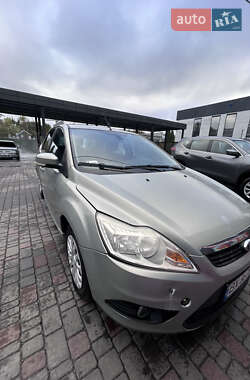 Хэтчбек Ford Focus 2009 в 