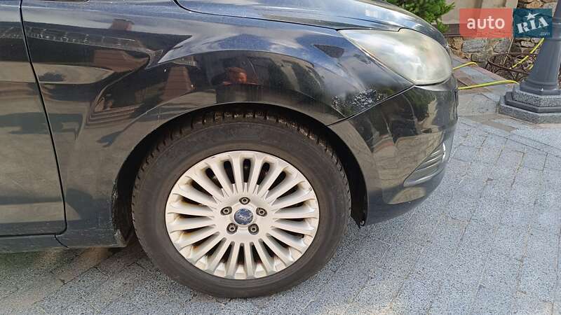 Хэтчбек Ford Focus 2008 в Калиновке