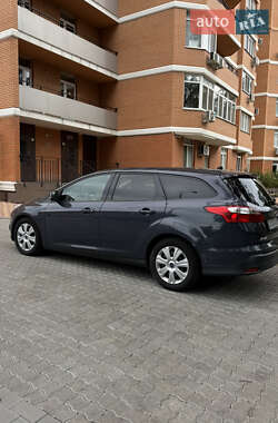 Универсал Ford Focus 2014 в 
