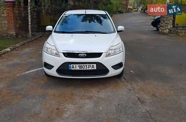 Хэтчбек Ford Focus 2010 в Буче