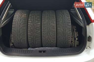 Хетчбек Ford Focus 2010 в 