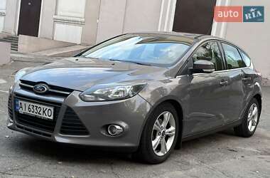 Хетчбек Ford Focus 2013 в 