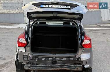 Хетчбек Ford Focus 2013 в 