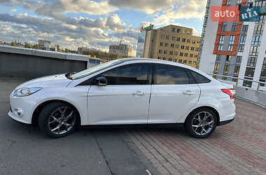 Седан Ford Focus 2012 в 