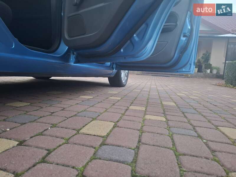Хэтчбек Ford Focus 2010 в Нововолынске фото 7 Хэтчбек Ford Focus 2010 в Нововолынске