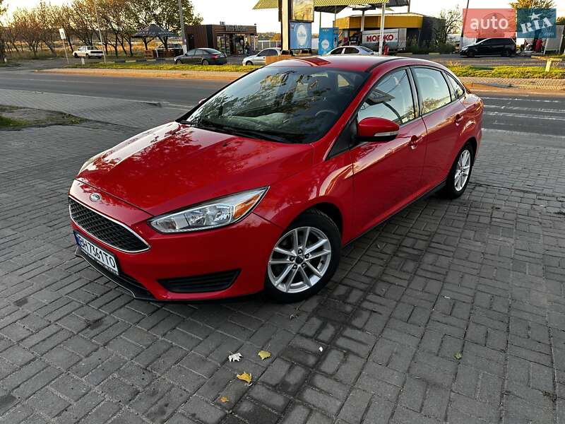 Седан Ford Focus 2015 в 