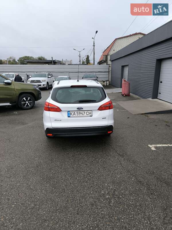 Универсал Ford Focus 2017 в Киеве фото 9 Универсал Ford Focus 2017 в Киеве