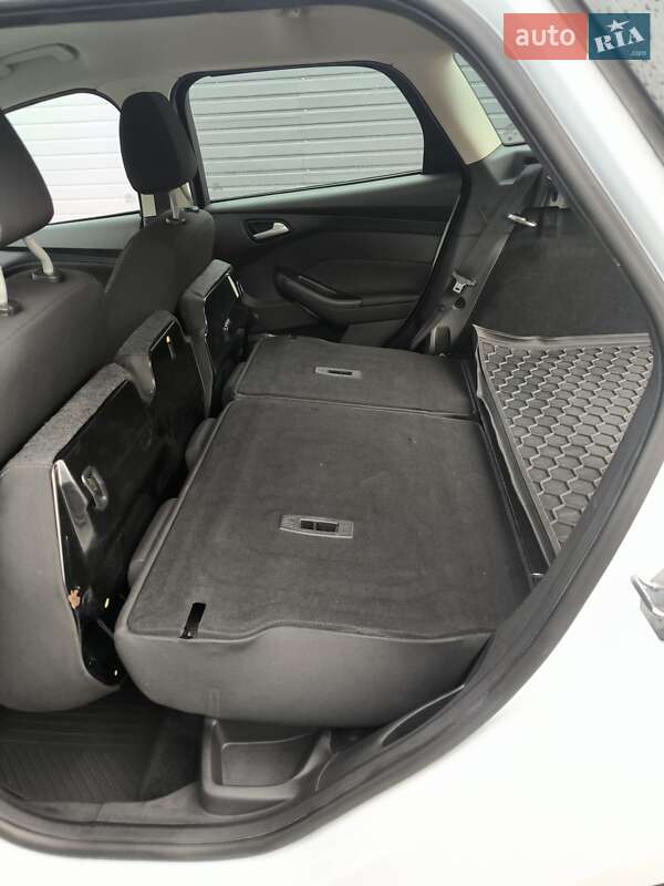 Универсал Ford Focus 2017 в Киеве фото 24 Универсал Ford Focus 2017 в Киеве