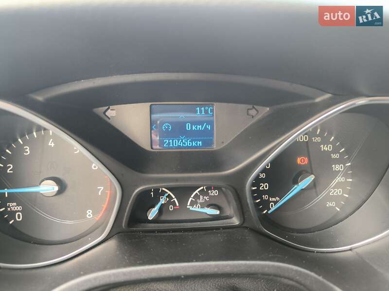 Универсал Ford Focus 2017 в Киеве фото 29 Универсал Ford Focus 2017 в Киеве