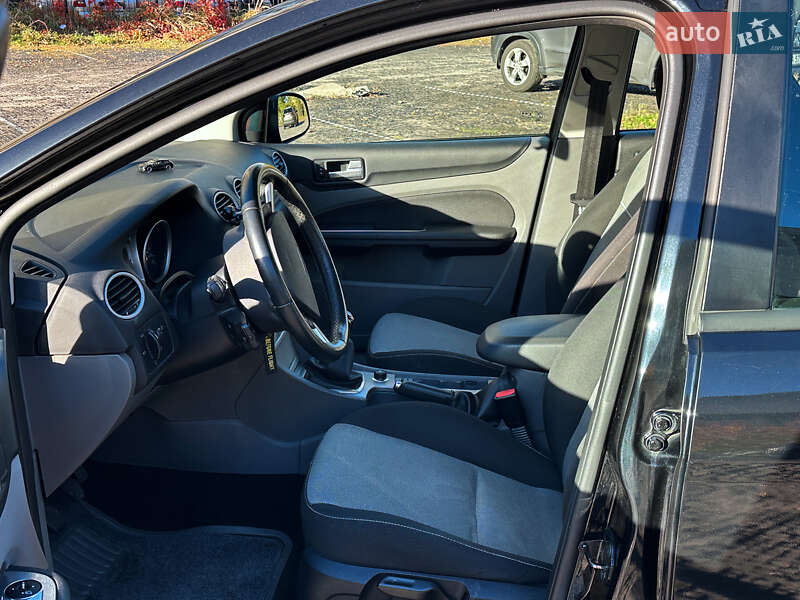 Седан Ford Focus 2011 в Києві фото 10 Седан Ford Focus 2011 в Києві