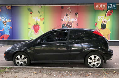 Хетчбек Ford Focus 2001 в 