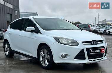 Хэтчбек Ford Focus 2013 в 