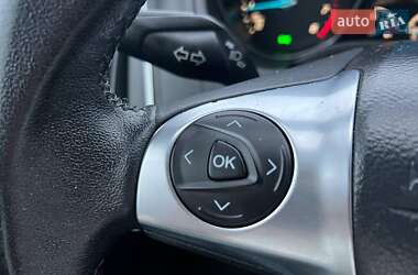Хэтчбек Ford Focus 2013 в 