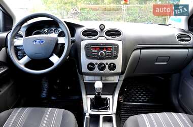 Универсал Ford Focus 2010 в 